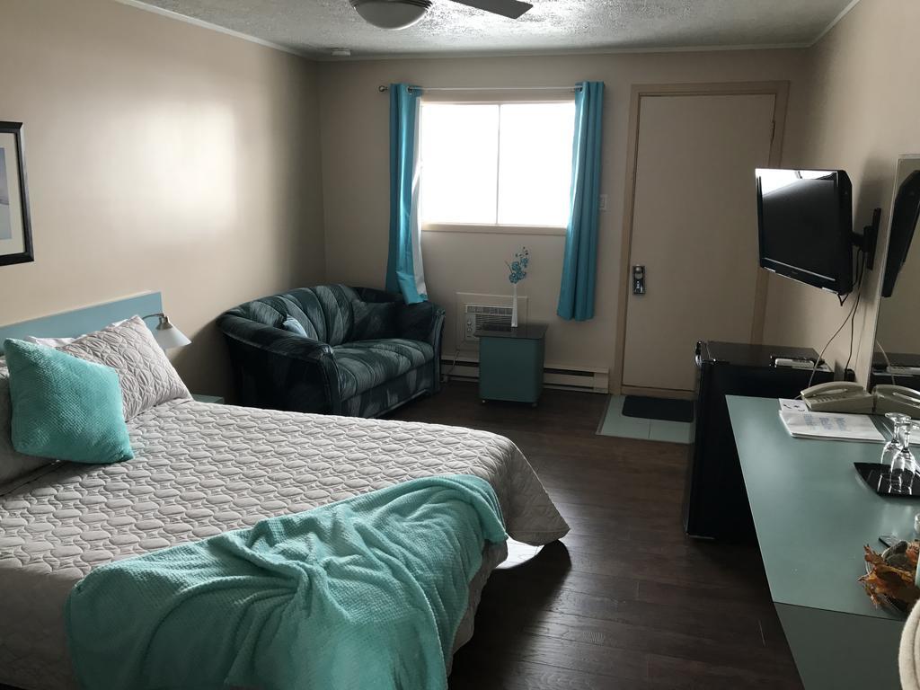Motel Belle Riviere Saint-Jean-sur-Richelieu Bagian luar foto