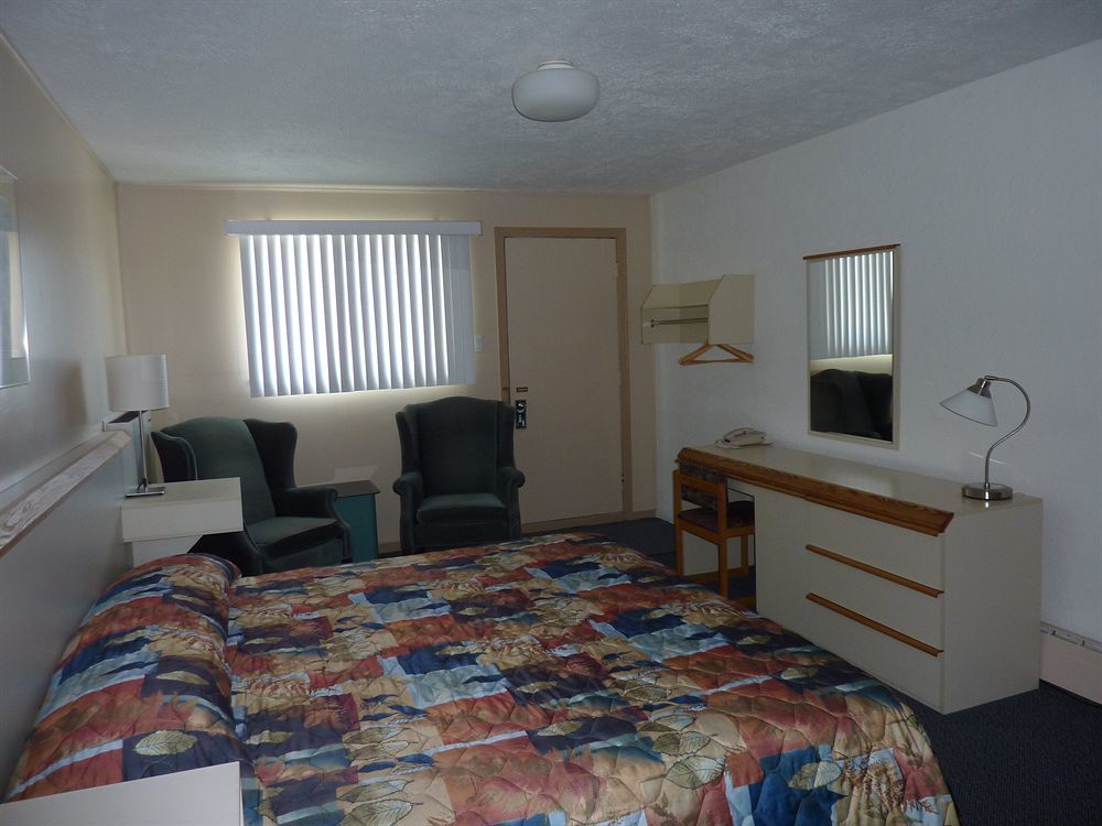 Motel Belle Riviere Saint-Jean-sur-Richelieu Bagian luar foto