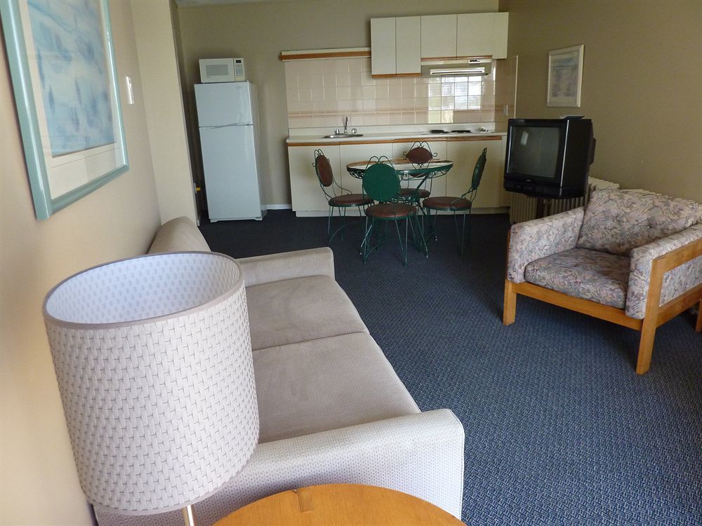 Motel Belle Riviere Saint-Jean-sur-Richelieu Bagian luar foto